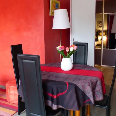 Bed & Breakfast D'amis - D'hotes-b&b-guest House Paris