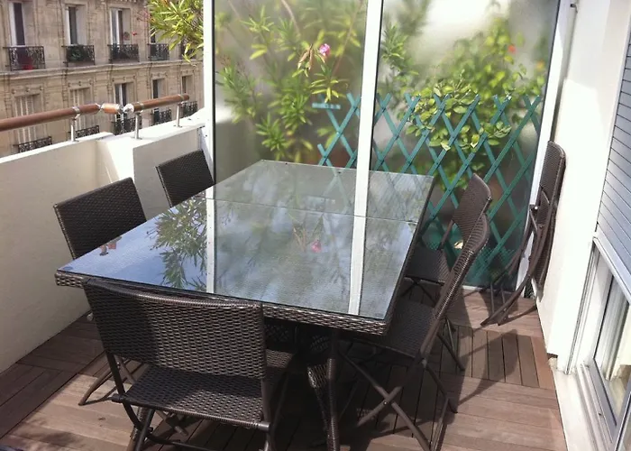 D'amis - D'hotes-b&b-guest House 4*