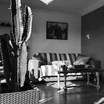 D'amis - D'hotes-b&b-guest House Bed & Breakfast 4*