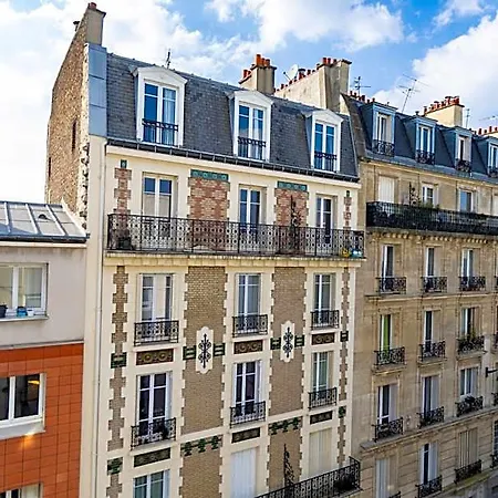 D'amis - D'hotes-b&b-guest House Bed & Breakfast 4*