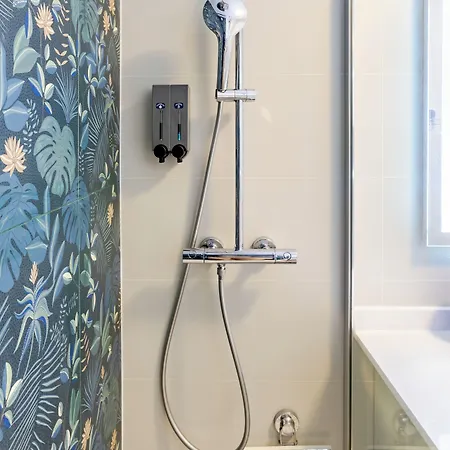 D'amis - D'hotes-b&b-guest House Paris