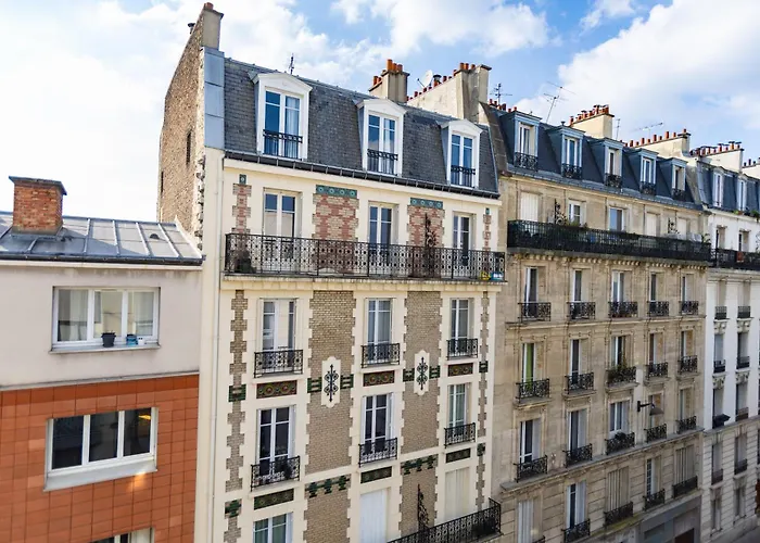 D'amis - D'hotes-b&b-guest House Bed and Breakfast 4*