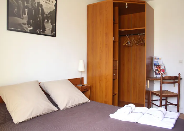 D'amis - D'hotes-b&b-guest House Bed and Breakfast