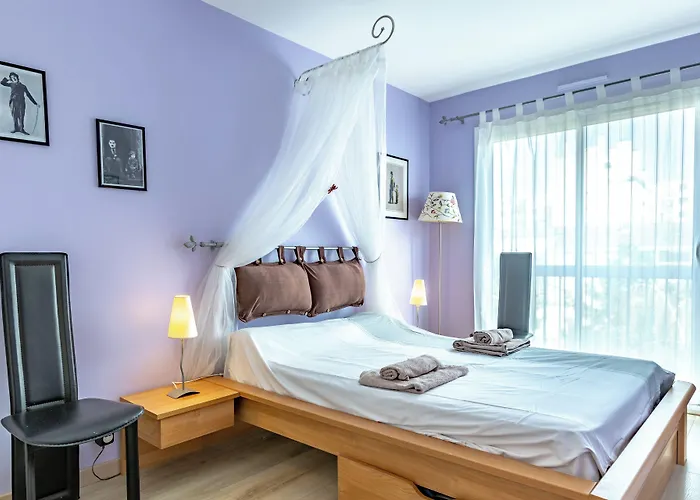 D'amis - D'hotes-b&b-guest House ベッド・アンド・ブレックファスト パリ